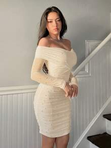 SHEIN Privé 女式休闲露肩长袖短款迷你连衣裙，配人造珍珠装饰 - 杏色 - 查看 6