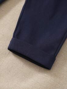 SHEIN 2 Stücke/Set Jungen Lässig Hemd mit Kragen und Kurzarm + Gummibund weite gerade Beine Sporthose, Outdoor Outfit