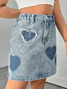 SHEIN Tween Girls Valentine's Day Light Blue Heart Embroidery Fashionable Versatile Washed Denim Bodycon Mini Skirt