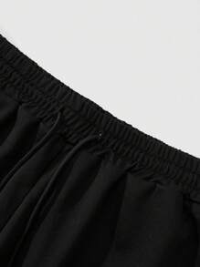 Manfinity EMRG Plus Size Men's Smiling Face Print Round Neck Short Sleeve Casual T-Shirt & Drawstring Waist Shorts Set - Multicolor - View 5