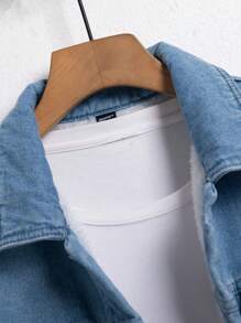 Manfinity Homme 男士前扣长袖口袋休闲牛仔夹克，秋季款 - 淺色水洗藍 - 查看 5