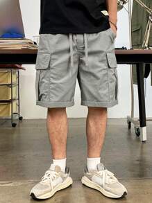 Manfinity LEGND Loose Fit Men's Flap Pocket Drawstring Waist Cargo Shorts - Light Grey - View 3