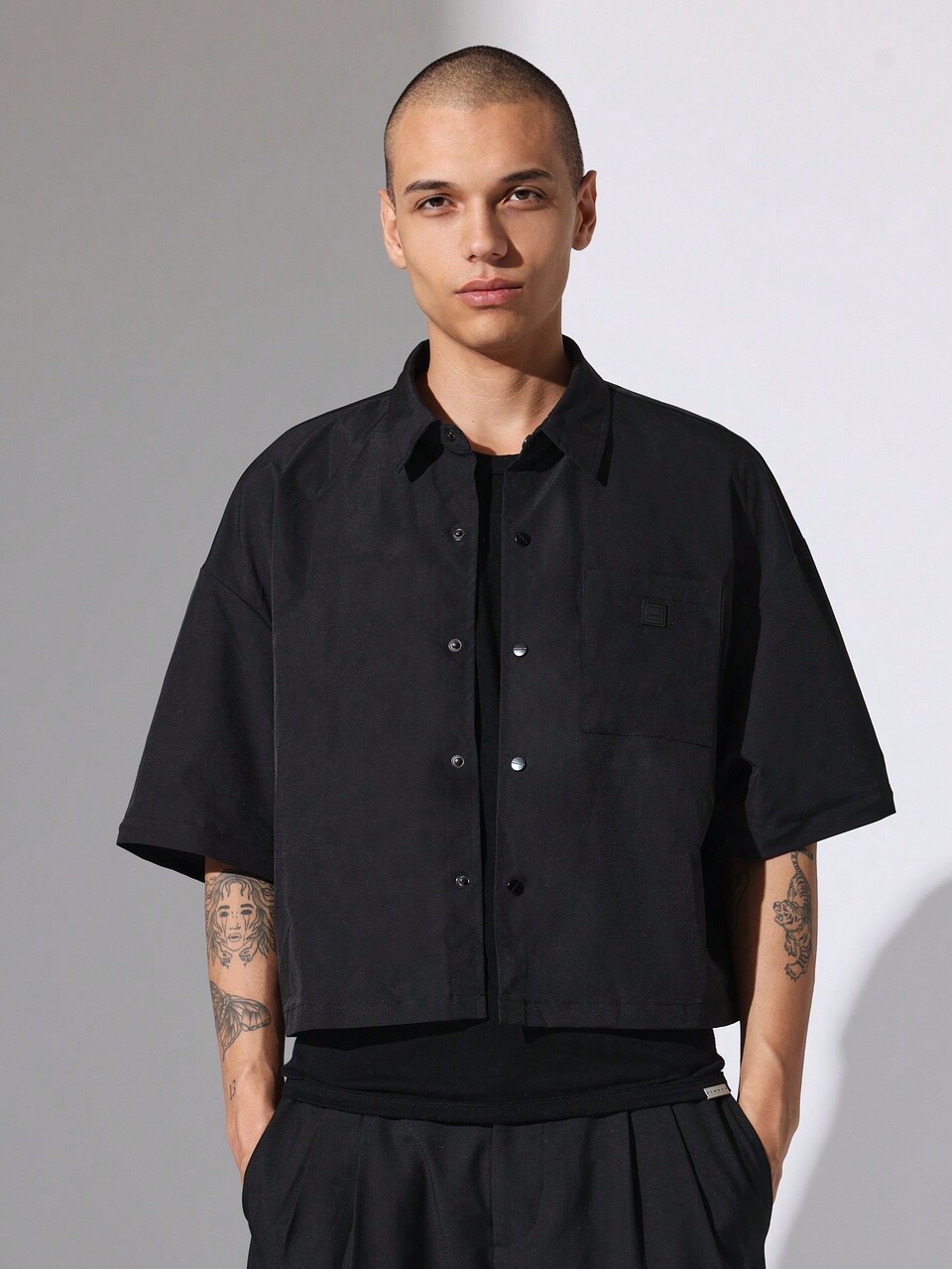Oversize-Button-Down-Hemd aus Hybrid-Nylon