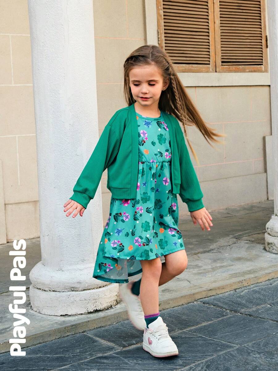 SHEIN 2 件套年轻女孩时尚可爱提花针织面料褶皱袖口夹克和不对称荷叶边下摆无袖印花连衣裙套装 - 彩色 - 查看 1