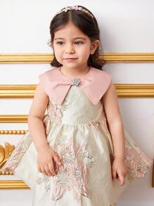 SHEIN Robe décontractée ajustée de luxe et élégante pour bébé fille avec un style patchwork et des blocs de couleurs sur le col sans manches