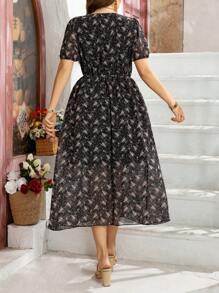 SHEIN Clasi Plus Size Women Ditsy Floral Chiffon Elastic Waist Puff Sleeve Summer Dress, Suitable For St. Patrick's Day, Rave, Festival, Spring Break, Boho - Multicolor - View 2