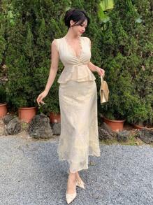 DAZY 女士蕾丝V领无袖上衣和半裙套装，2件套，适合舞会、休闲等场合穿着。 - 米色 - 查看 7