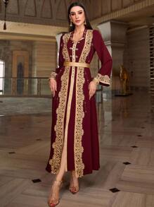 Layrah Vestido tipo kaftan marroquí de 2 en 1 con manga larga, bloqueo de color y bordado aplicado en color rojo burdeos - Burdeos - Ver 3