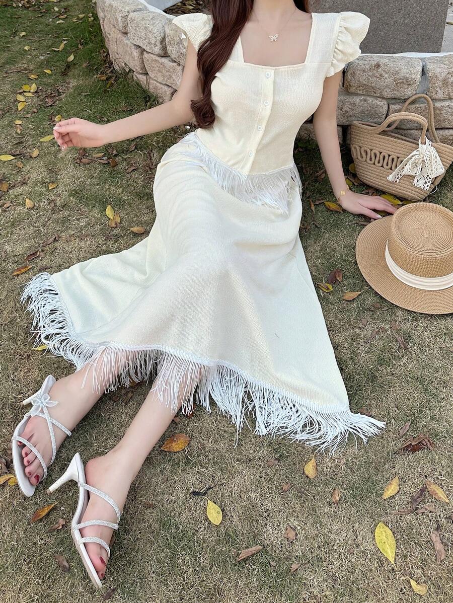 DAZY Women 2 Pieces Set: Solid Color Fringe V-Neck Ruffle Hem Sleeveless Top And Skirt