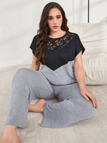 Conjunto de pijama de cuello redondo de manga corta con parches de encaje y contraste de color para tallas grandes