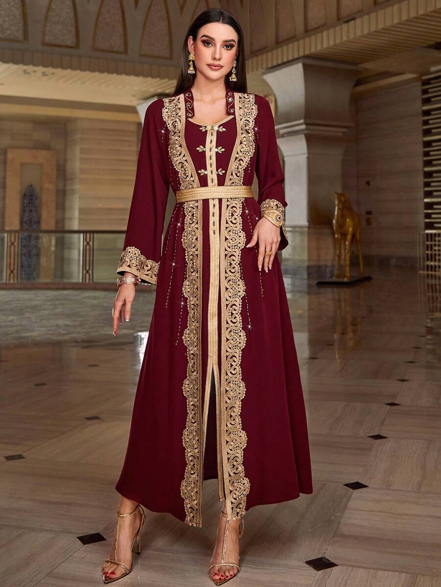 Layrah Vestido tipo kaftan marroquí de 2 en 1 con manga larga, bloqueo de color y bordado aplicado en color rojo burdeos - Burdeos - Ver 1