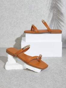 SHUZIA Women's Metallic Strap And Ring Thong Square Toe Pu Tan Flat Sandals- Bold, Modern & Stylish Spring Shoes Spring Break Easter Vacation Shoes Casual Shoes Beach Shoes - Brown - View 3