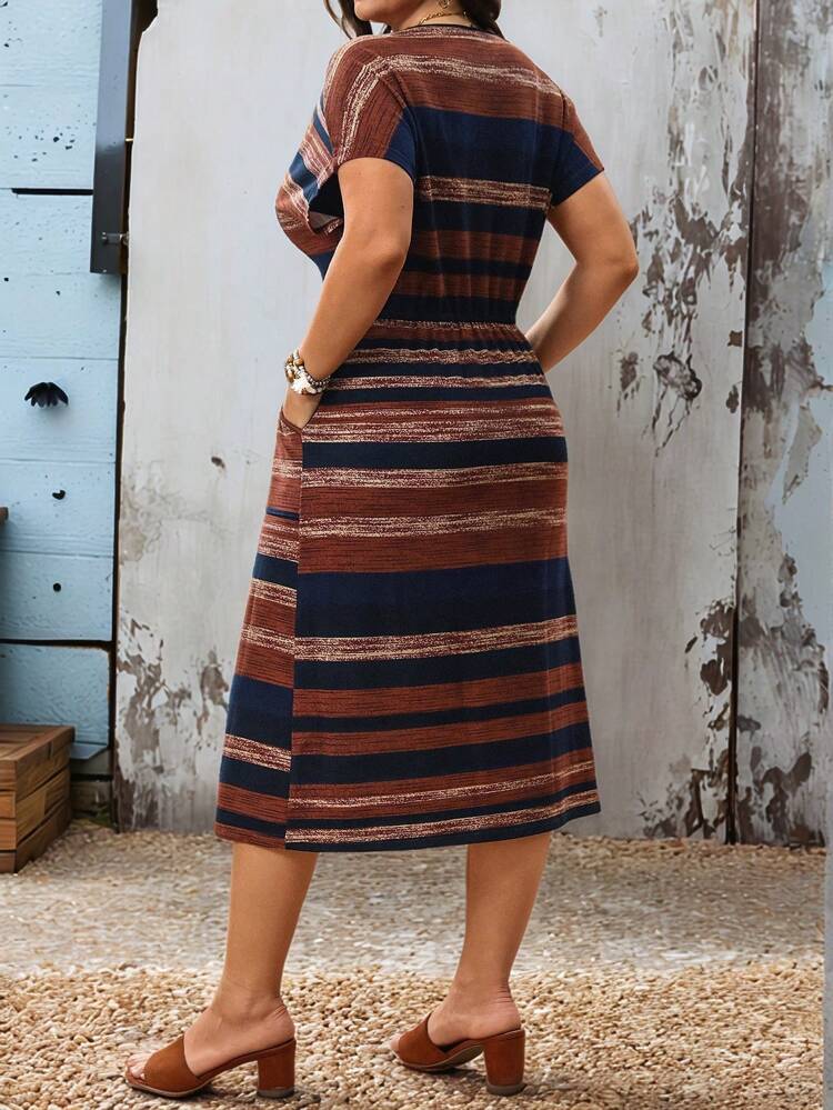 Plus Size Women's Striped Round Neck Short Sleeve Drawstring Loose Country Casual Vacation Dress,Spring And Summer