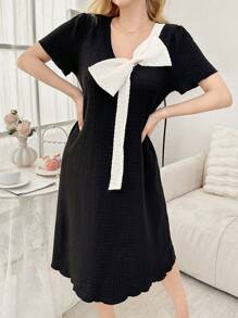 SHEIN Contrast Color Oversized Bow Decor V-Neck Women Long Nightgown - Multicolor - View 6