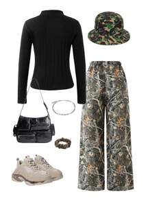 SHEIN EZwear 2 buc/Set femei, negru, tricotat cu nervuri, cu guler, cu mâneci lungi și cu imprimeu Camo, cu talie elastică, pantaloni lați, îmbrăcăminte confortabilă pentru toamnă/iarnă