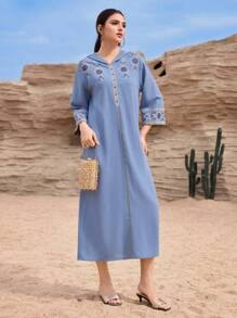 Al Najma 朴素刺绣浅蓝色女士阿拉伯传统长裙、土耳其长袍、卡夫坦 - 藍色 - 查看 3