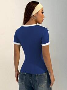 StreetHx 女士休闲运动 V 领巴西撞色短袖 T 恤图案 T 恤女式上衣 - 藍白色 - 查看 2