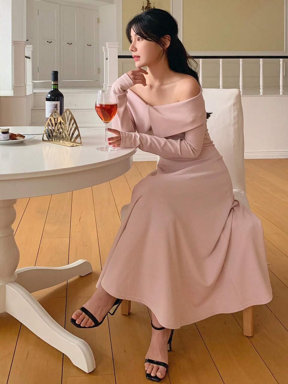 Women's Off Shoulder Turndown Collar Cinched Waist Mid-Length Dress