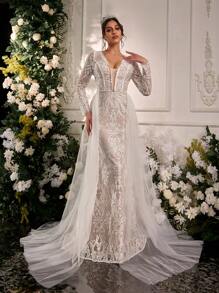 Glamrae 优雅奢华白色亮片串珠网眼花卉刺绣深 V 领喇叭袖紧身美人鱼尾拼接闪亮薄纱露背系带婚纱 - 白色 - 查看 5