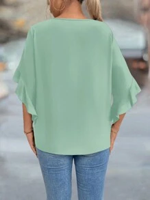 SHEIN Clasi Áo cánh tay bèo nhún cổ khoét sâu màu trơn cỡ lớn - màu xanh lá - Xem 2