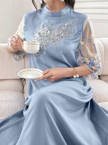 SHEIN Najma 女士立领闪亮花卉网眼短袖优雅长袍连衣裙、短袖 Jalabiya 连衣裙、宽松长裙、优雅晚会长裙 - 淺藍色 - 查看 5