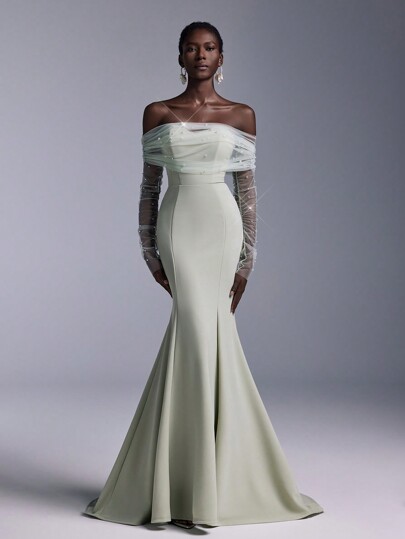 Elitara Romantic Elegant White Satin Deep V-Neck Long Sleeve Wide A-Line Backless Chainlink Decor Hem Trailing Wedding Dress, Minimalist Bridal Gown,Bride