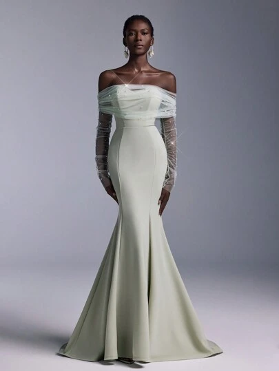 Elitara 浪漫优雅白色缎面深 V 领长袖宽 A 字形露背链环装饰下摆拖尾婚纱，简约新娘礼服，新娘