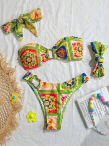 SHEIN Swim Set de 3 piezas de ropa de playa para mujer que incluye top de bikini acampanado sin tirantes estampado, calzones de cintura alta y pañuelo de cabeza de malla, conjunto de traje de baño sexy para vacaciones de verano en la playa - Multicolor - Ver 5