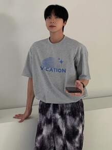 DAZY Men's Summer Beach Vacation Letter Graphic Grey Short Sleeve Casual T-Shirt, Simple & Everyday Wear - Grey - View 4