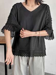 FRIFUL Women's Casual Solid Color Lace Patchwork V-Neck Loose T-Shirt