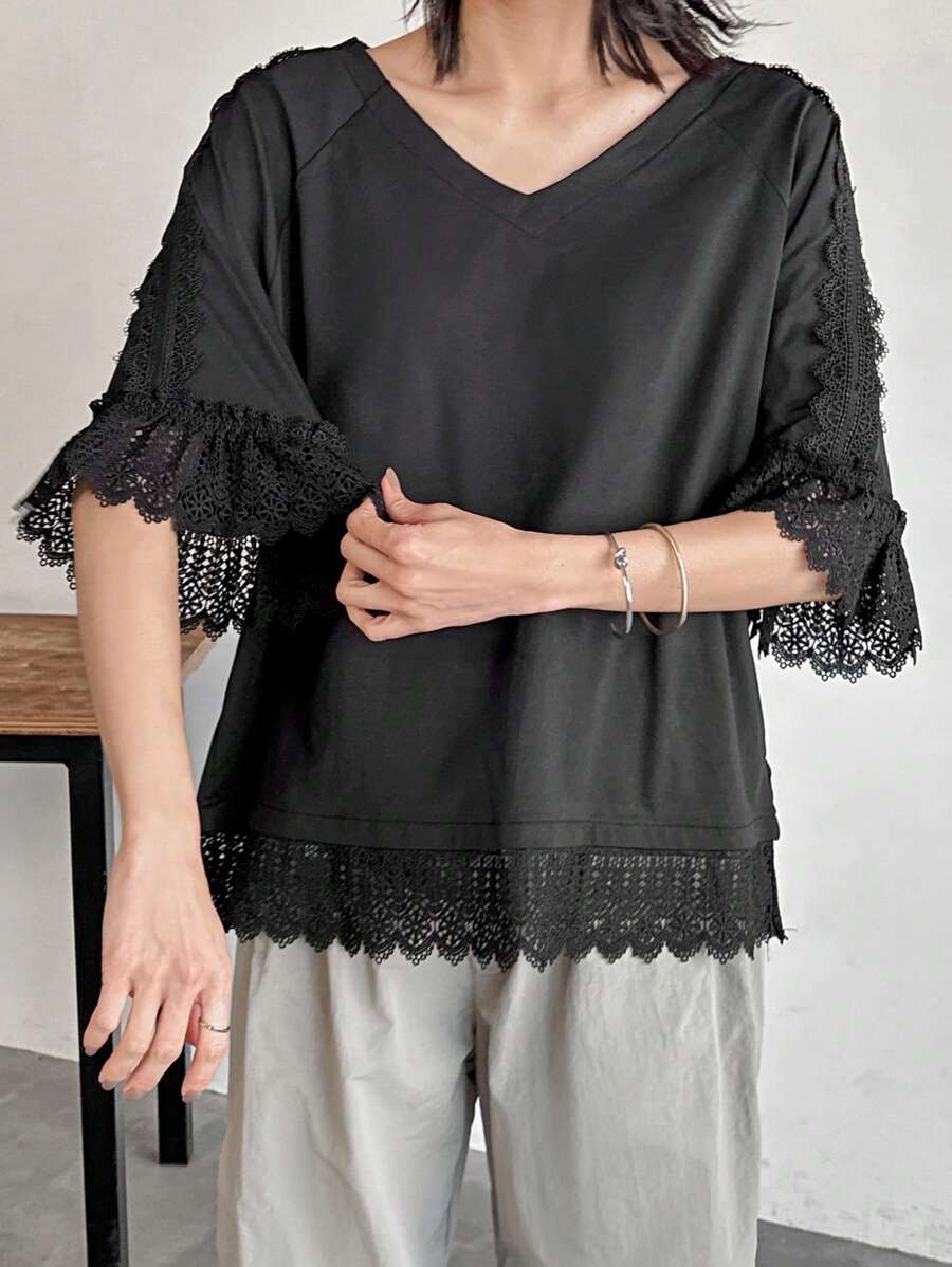 FRIFUL Women's Casual Solid Color Lace Patchwork V-Neck Loose T-Shirt