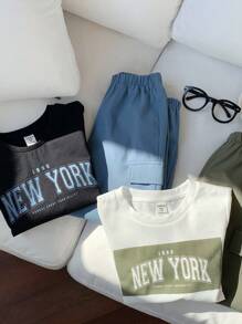 SHEIN Bộ 4 áo thun dệt kim cổ tròn tay ngắn in chữ thường ngày cho bé trai có túi và quần dệt cạp chun rộng rãi, 2 kiểu, thích hợp mặc đi học, làm vườn, đi biển, sinh nhật, xuân/hè/thu/đông - Nhiều màu - Xem 4