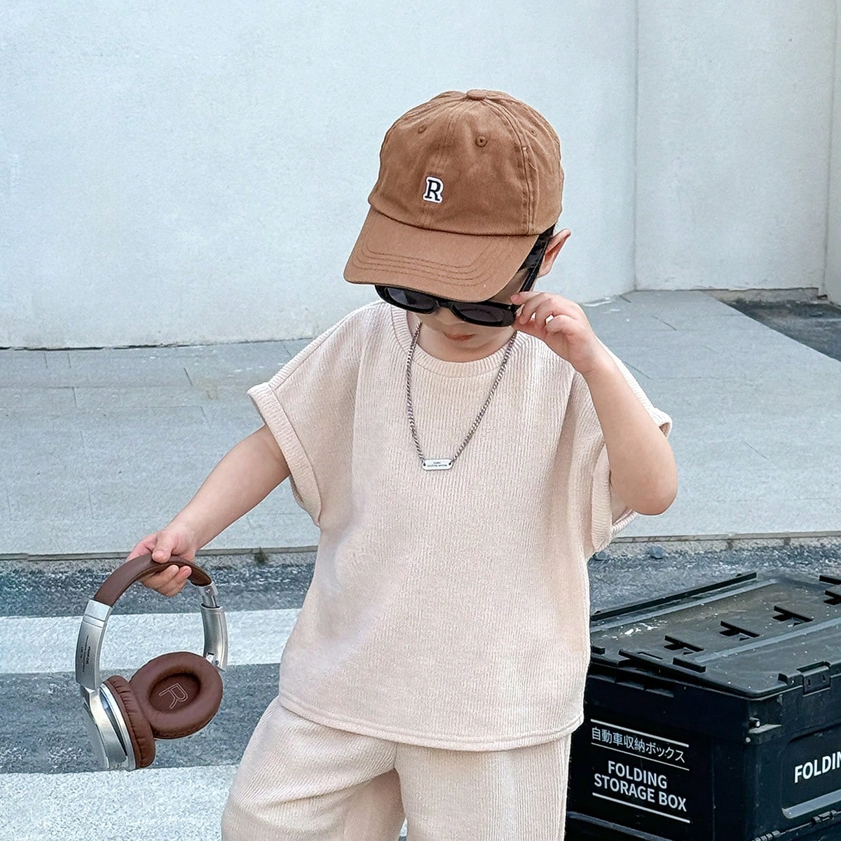 Piezas Conjunto informal de camiseta holgada con estampado floral de rayas y pantalones, apropiado para niños y niños pequeños de estilo japonés y