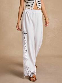 Poéselle Damen weiße Urlaubs-Lässig-Hose aus Feinstrick mit Skelett-Muster und weitem Bein, Skelett-Asymmetrischer Saum, Sommermode für Damen, Frühlingskleidung, Mühelose Chic-Essentials, Business Lässig für Damen - Weiss - Übersicht 6