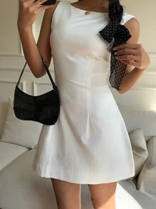 CovetEZ 女士纯色前拉链休闲百搭毛衣连衣裙 - 白色 - 查看 5