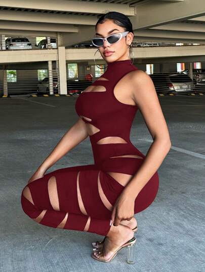 SHEIN SXY סרבל נשים ללא שרוולים חלול שחור עם צווארון עגול