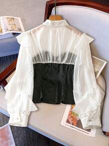 Chiquease Camisa feminina nova de design elegante com bainha com babado e recorte na cintura - Preto e Branco - Visão 2