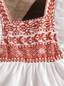 SHEIN 女婴时尚法式复古刺绣装饰衬衫新款盖袖连衣裙 - 白色 - 查看 3