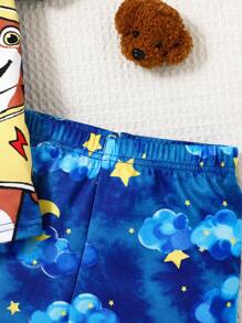 SHEIN 2 pièces/Set Jeune garçon Pyjama T-shirt à manches courtes casual col rond et shorts à motif chien de bande dessinée, ensemble de vêtements de détente confortable