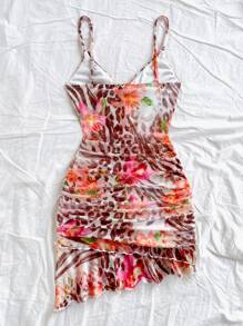 Soleia 性感豹纹斑马花卉图案细肩带镂空荷叶边下摆迷你连衣裙，适合度假、音乐节、波西米亚风、节日、约会之夜和情人节下午茶