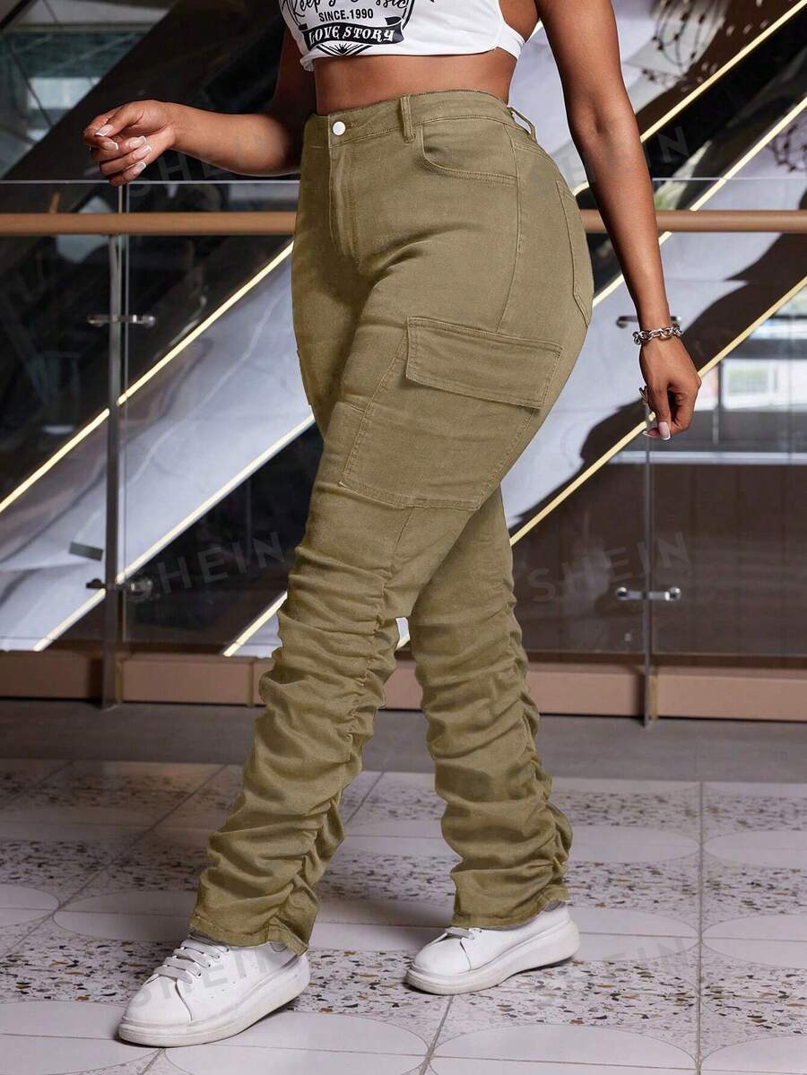 SHEIN SXY Jeans de carga de mezclilla ceñidos y arrugados de talla grande y sexy