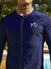 Manfinity Swimmode 2pcs/Set Men Letter Print Zip Front Long Sleeve Top And Shorts Swimsuit Set