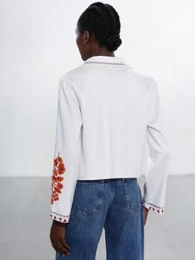 Aveloria Modichic 麂皮领刺绣短夹克外套