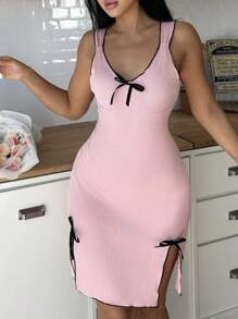Camisón de mujer con bloqueo de color, decoración de lazo y abertura, camisón estilo babydoll con lazo