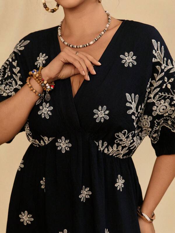 Travachic Plus Size Women's Casual V-Neck Floral Embroidery Detail Dress,Beach Dress Sundress,Holiday Outfits Boho