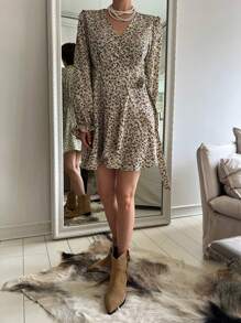 DAZY Vestido corto de mujer con mangas farol, cuello en V y estampado floral, color albaricoque, para primavera/verano/otoño