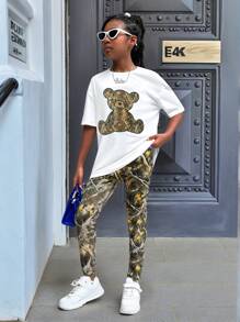 Conjunto de 2 piezas de estilo urbano cómodo y fresco para niñas preadolescentes, con camiseta sobredimensionada de manga corta de punto y estampado de oso camuflaje y pantalón de legging con estampado completo de ramajes, adecuado para uso diario casual y escolar, vuelta al colegio - Verde militar - Ver 2