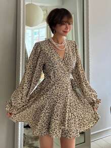 DAZY Vestido corto de mujer con mangas farol, cuello en V y estampado floral, color albaricoque, para primavera/verano/otoño