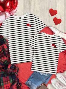 SHEIN EZwear Áo thun nữ họa tiết trái tim đỏ sọc đôi - Đen và trắng - Xem 3