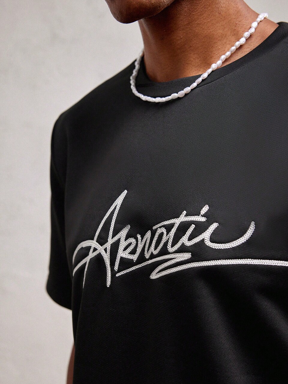 2pcs/Set Men's Black Knit Loose Embroidered Letter Round Neck Short Sleeve T-Shirt & Pants Casual Suit,Black And White,Summer,Streetwear,City Break